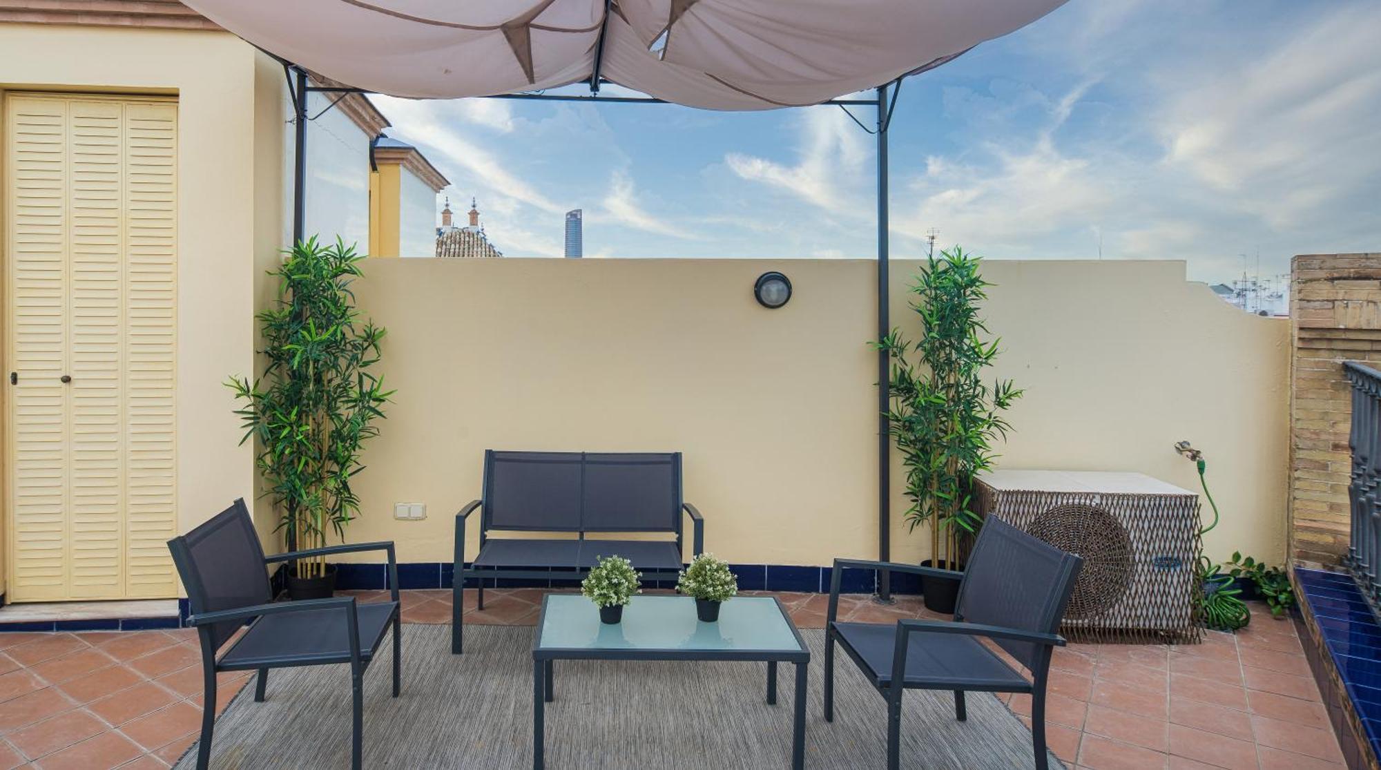 Апартаменты Exclusive Triplex With Private Terrace Севилья Экстерьер фото